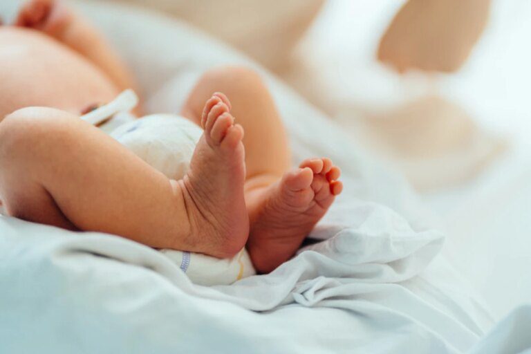Why the umbilical cord should not be cut immediately after birth
