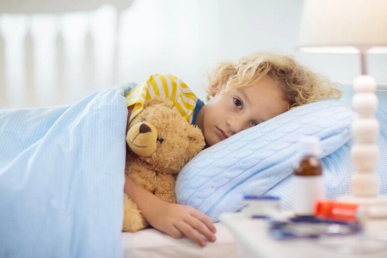 What symptoms does streptococcal disease cause in children and how dangerous is it?
