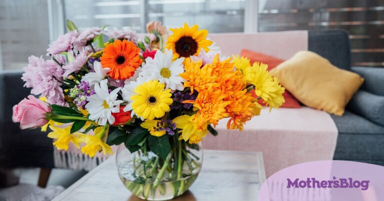 Tips for moms: Smart ways to keep flowers fresh for more days