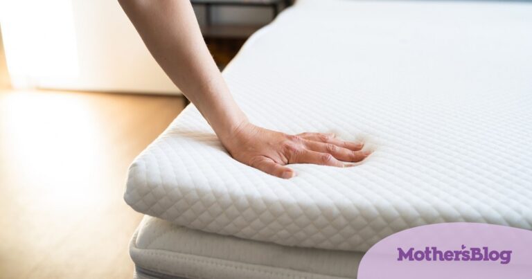 Tips for moms: How to properly clean the bed mattress
